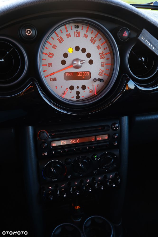 MINI ONE Standard - 5