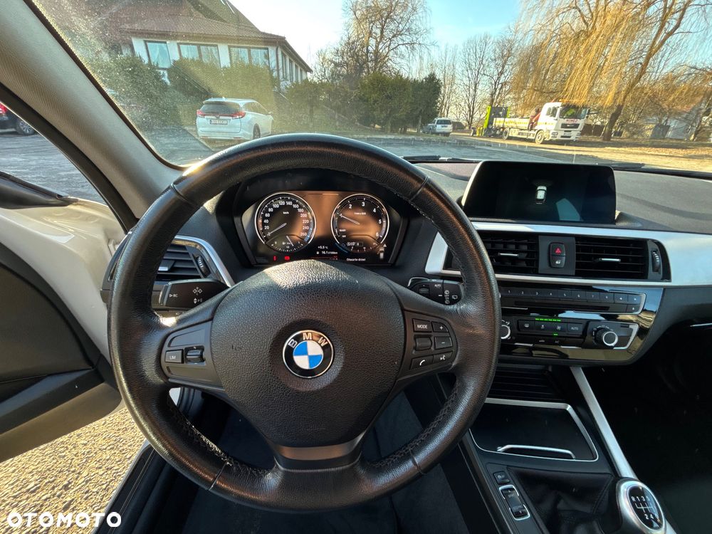 BMW Seria 1 - 16