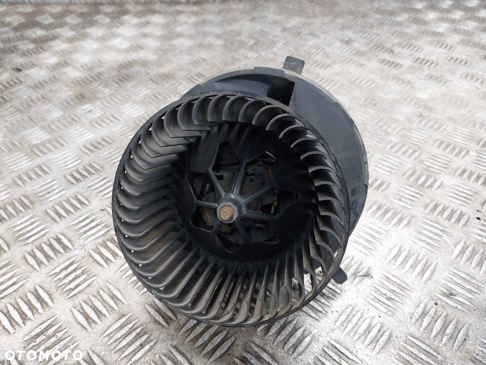 DMUCHAWA WENTYLATOR NAWIEWU SKODA OCTAVIA II 1K1819015A - 4
