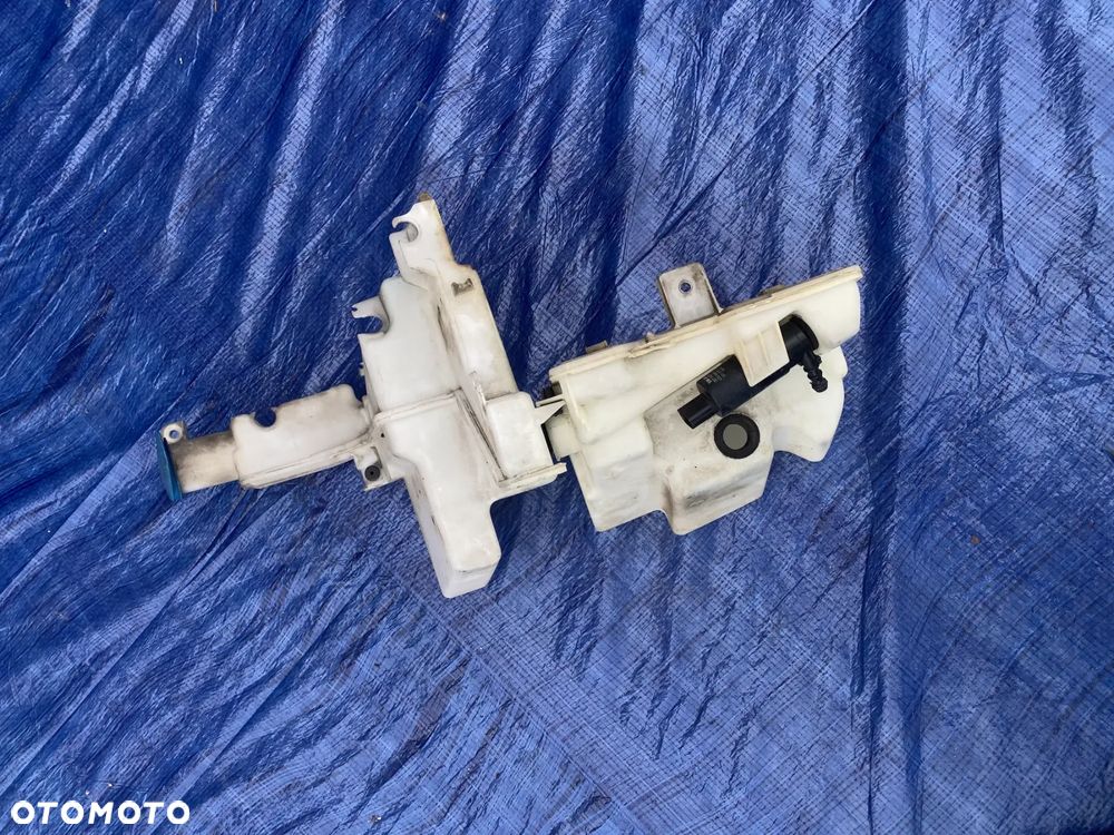 ZBIORNICZEK ZBIORNIK SPRYSKIWACZY POMPKA POD XENON KOMPLETNY  PASSAT B6  3C0955453M - 1