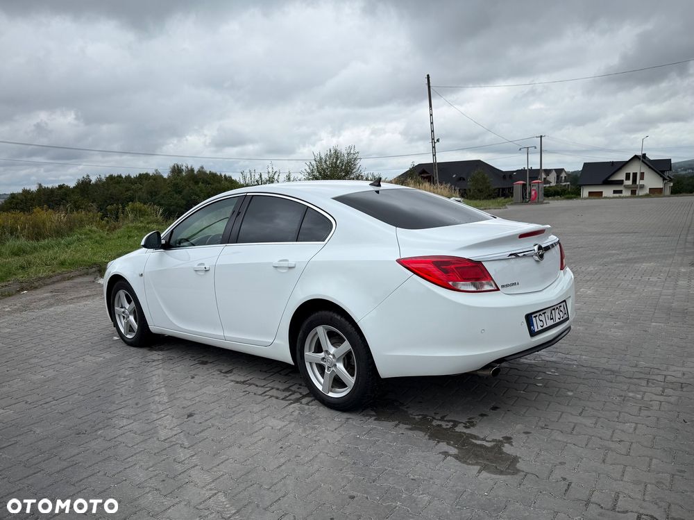 Opel Insignia - 1