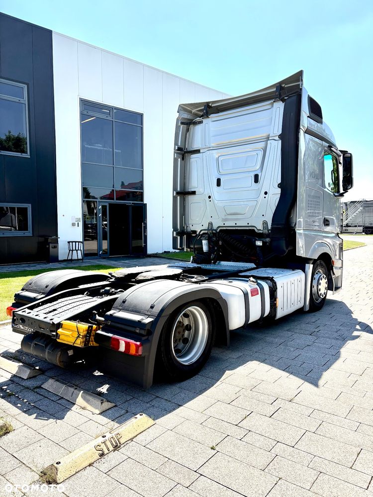 Mercedes-Benz Actros MP4 idealny stan - 4