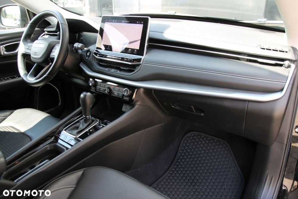 Jeep Compass - 22