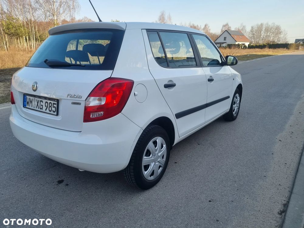 Skoda Fabia 1.2 HTP Fresh - 2