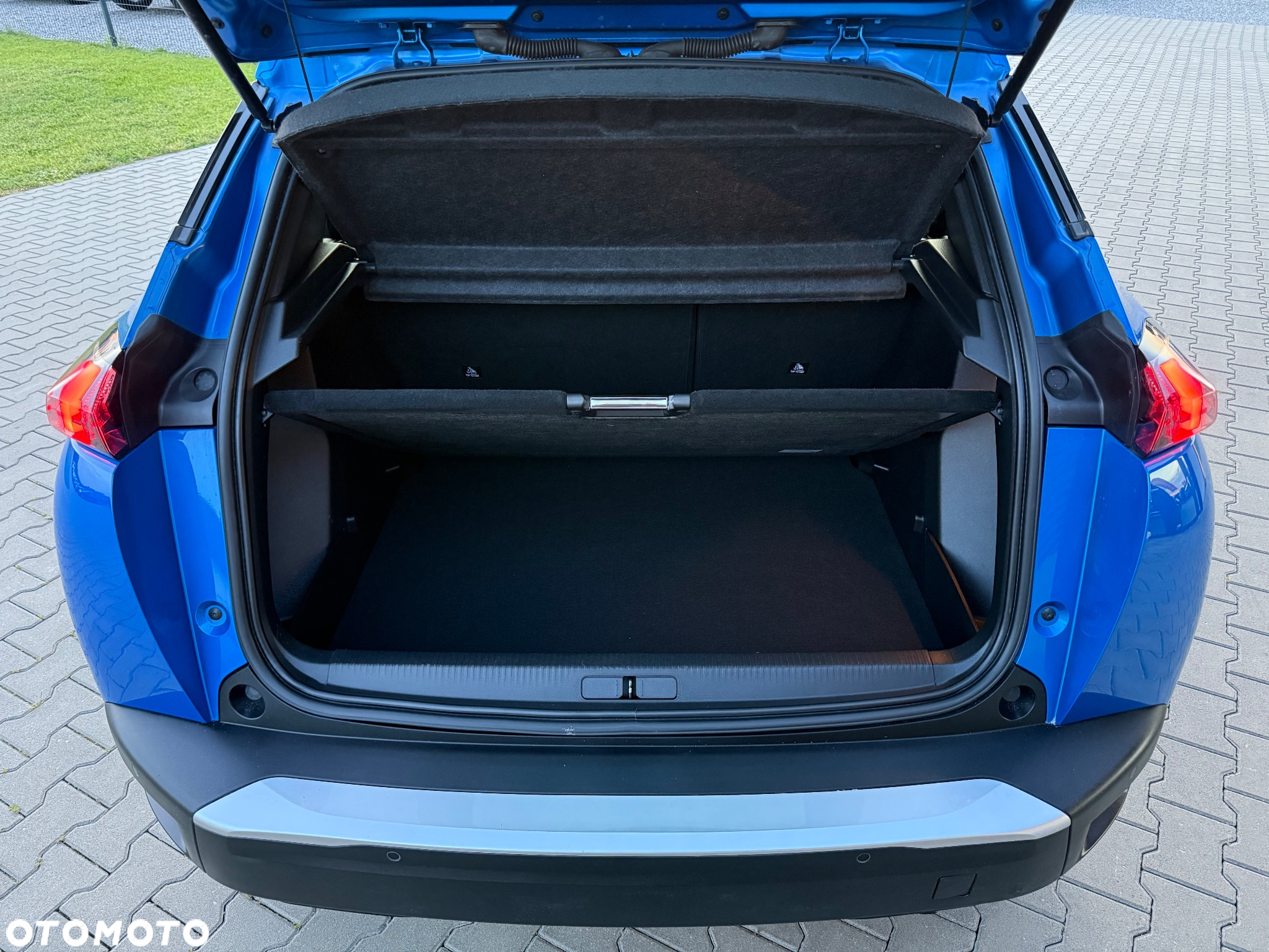 Peugeot 2008 1.2 PureTech Allure S&S - 33
