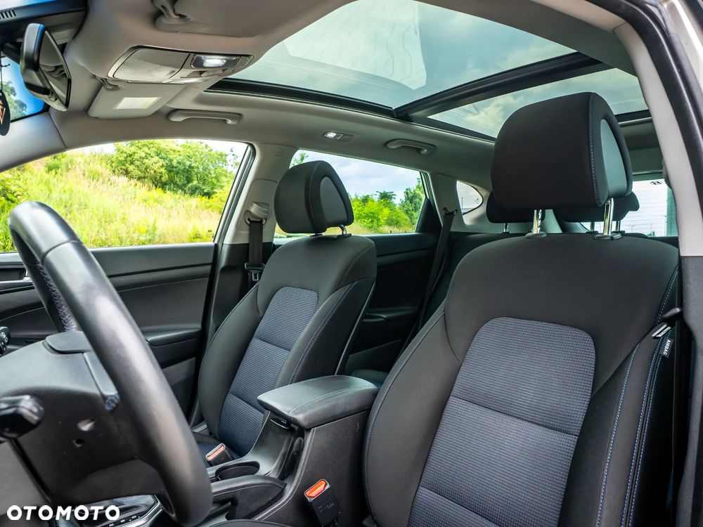 Hyundai Tucson blue 1.7 CRDi 2WD DCT Premium - 36