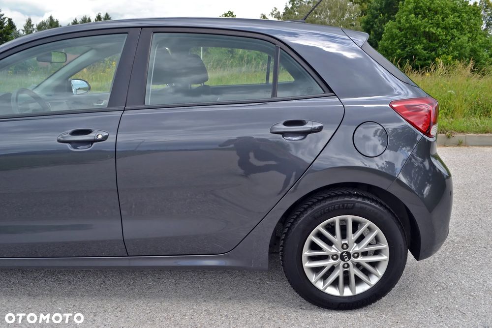 Kia Rio - 9