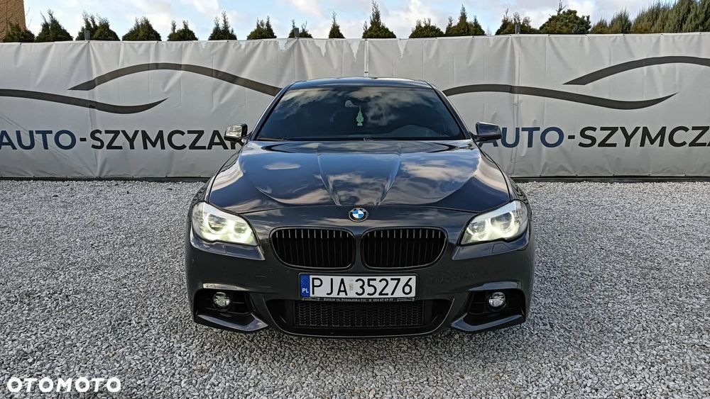 BMW Seria 5 550i xDrive - 7
