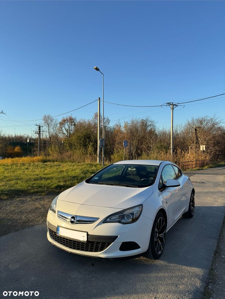 Opel Astra IV GTC 1.4 T Sport - 6