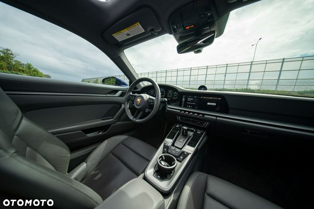 Porsche 911 Carrera PDK - 19