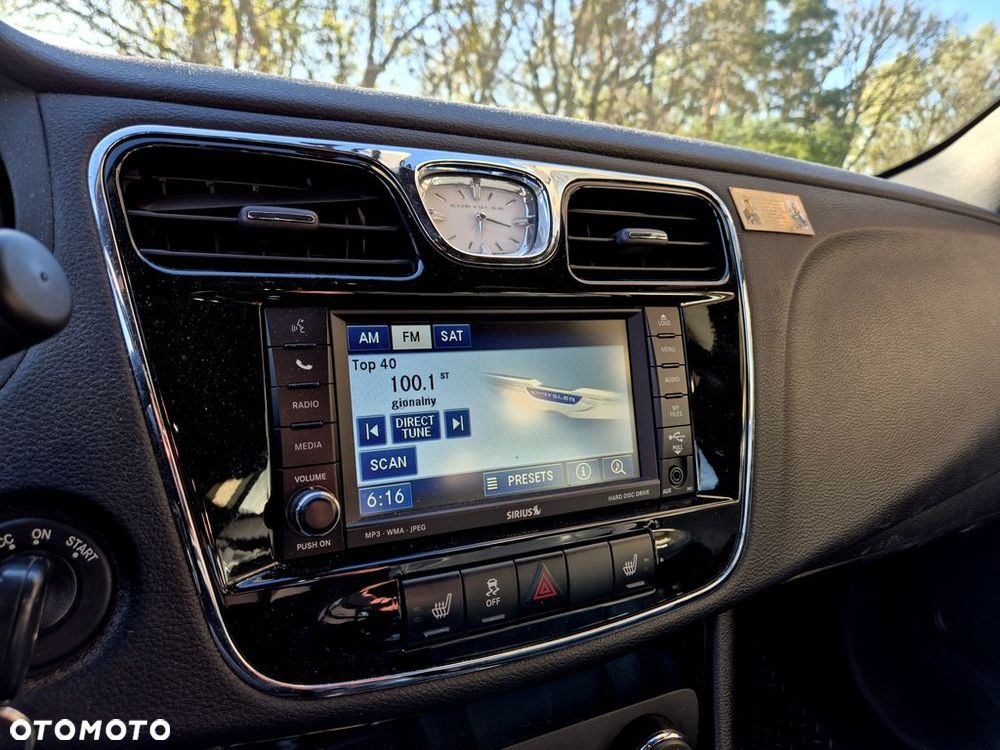 Chrysler 200 - 14