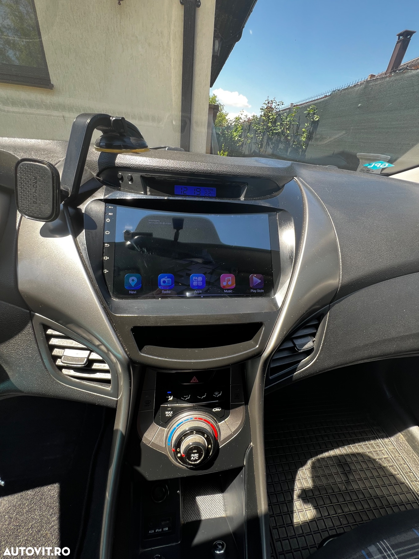 Hyundai Elantra 1.6 MPi Exclusive - 23