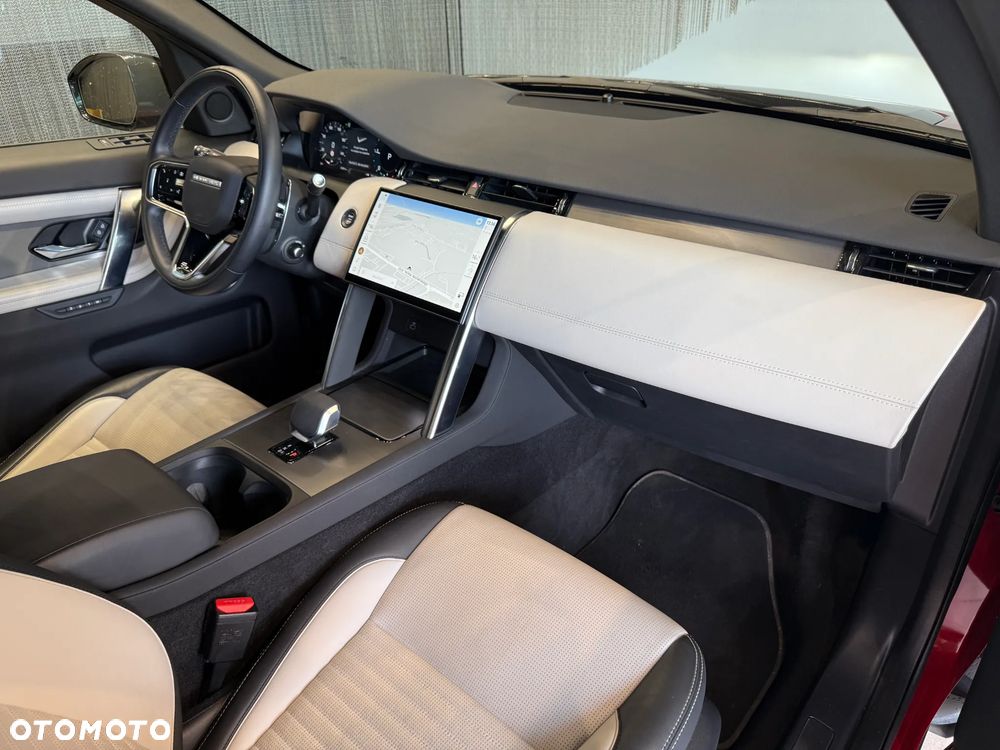 Land Rover Discovery Sport 2.0 D200 mHEV Dynamic HSE - 11
