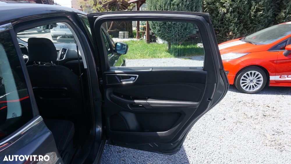 Ford S-Max 2.0 TDCi Titanium - 12