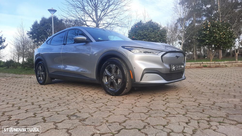 Ford Mustang Mach-E - 15