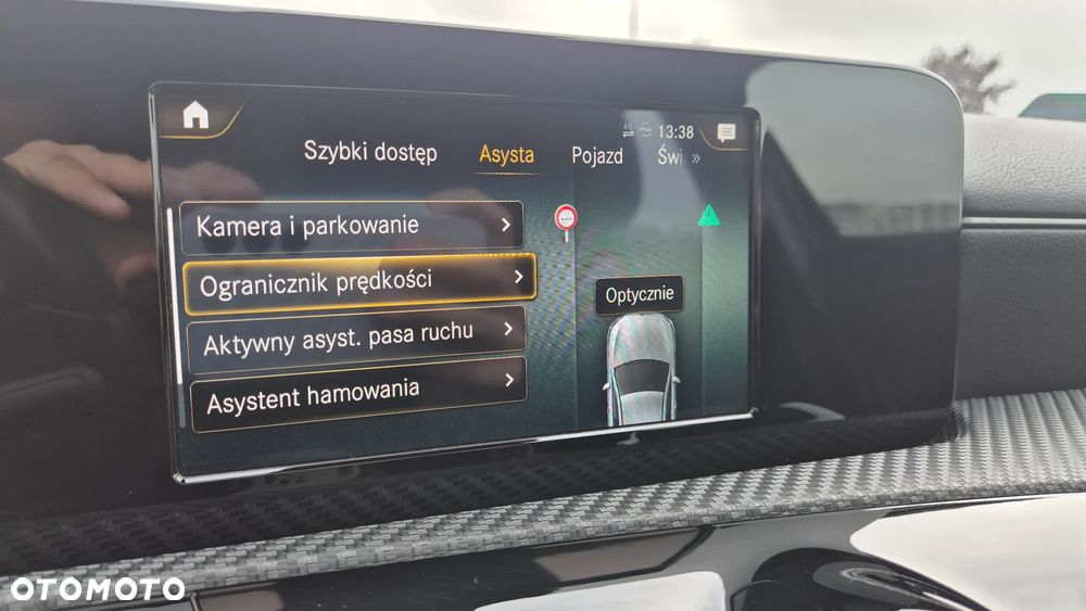 Mercedes-Benz Klasa A 180 Style 7G-DCT - 28