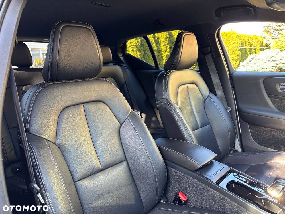 Volvo XC 40 D3 SCR R-Design - 10