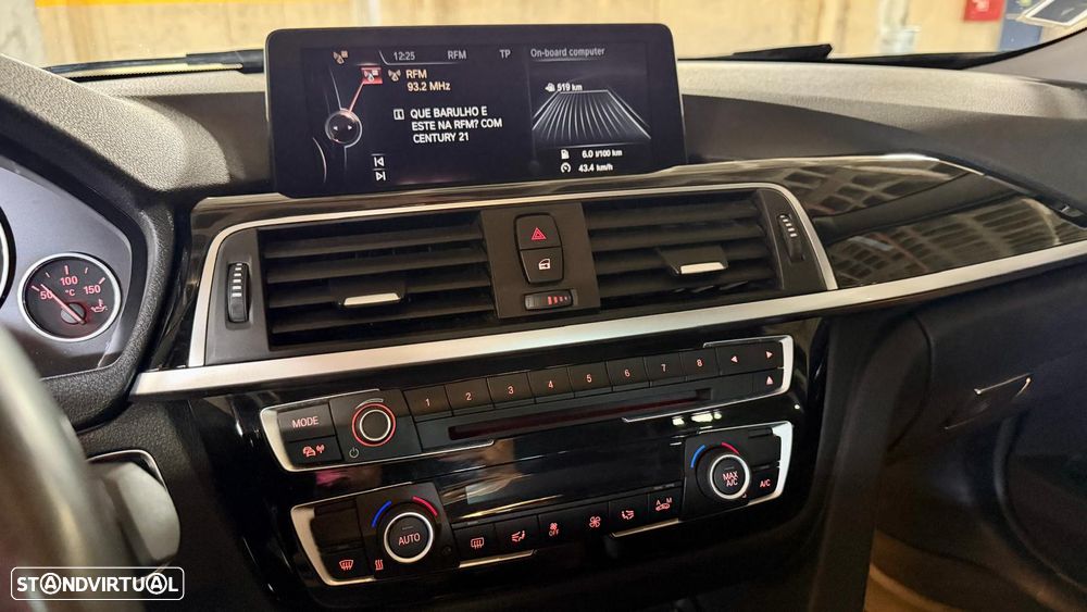 BMW 318 d Line Sport - 12