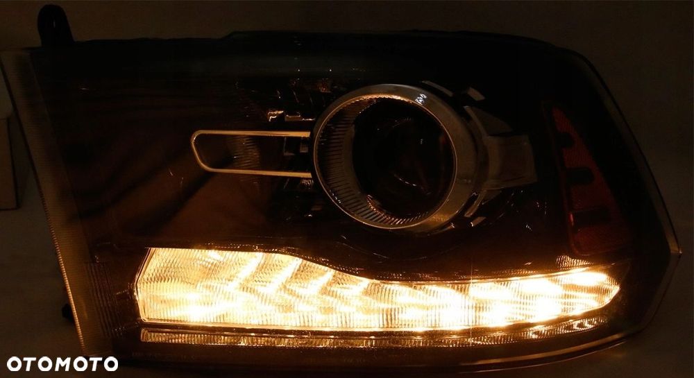 Reflektor Lampa Dodge Ram 1500 2500 3500 2008-2018 L - 6