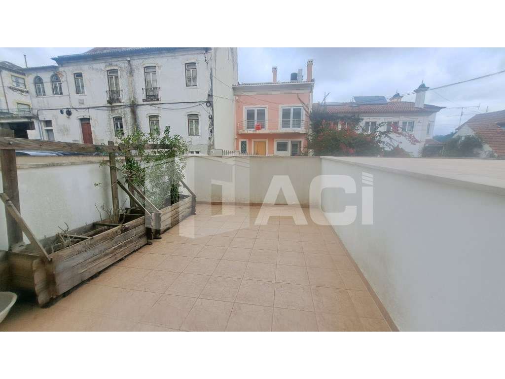 Apartamento T2 - Com Terraço - Grande imagem: 5/14