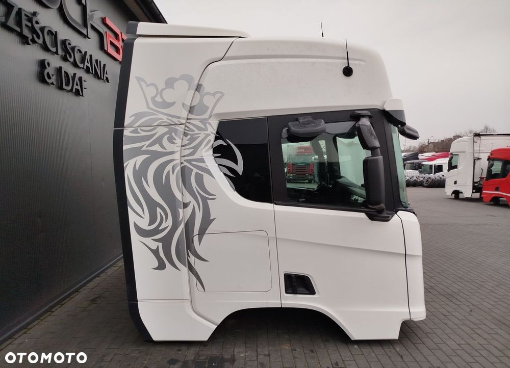 KABINA SCANIA R NTG - 3