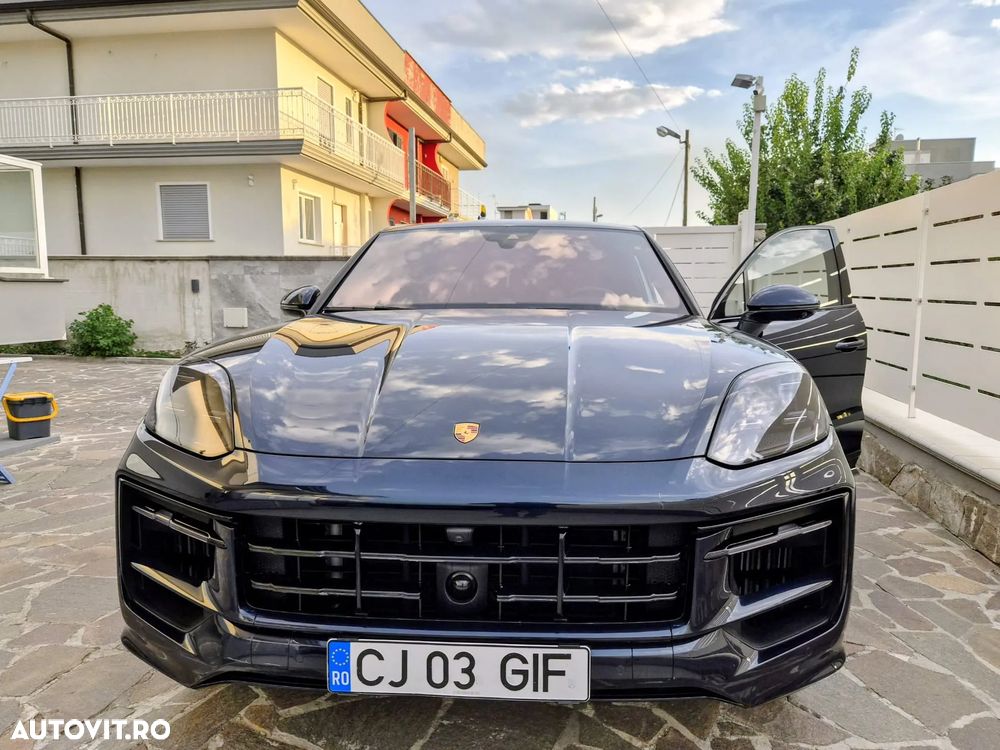 Porsche Cayenne Standard - 1