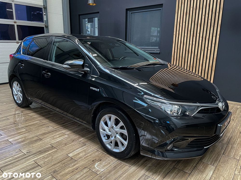 Toyota Auris Hybrid 135 Prestige - 6