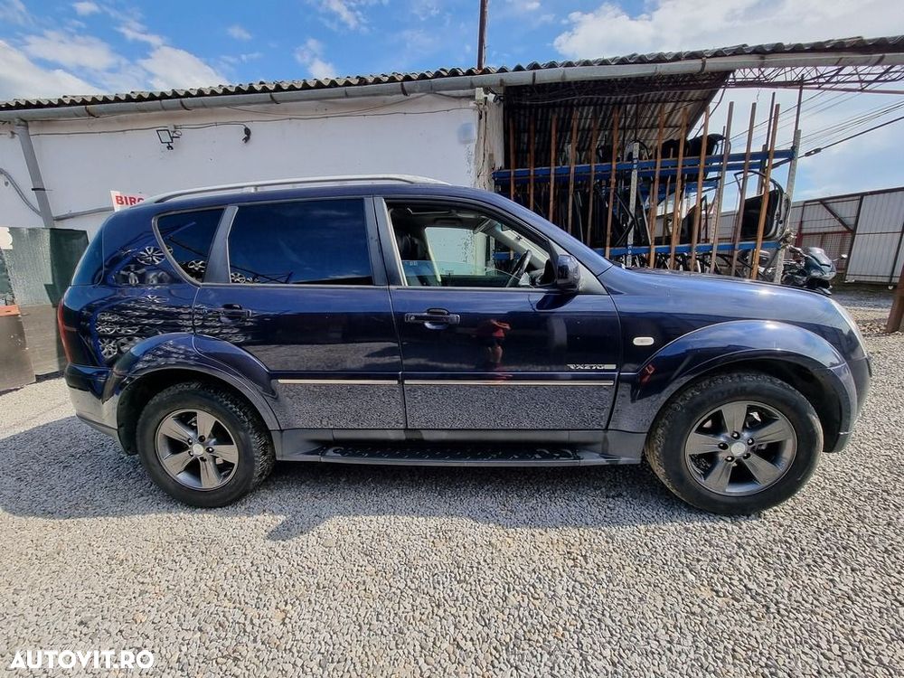 Dezmembrari dezmembrez  SsangYong Rexton Facelift 2006 2.7 D 2006 - 2012 - 1