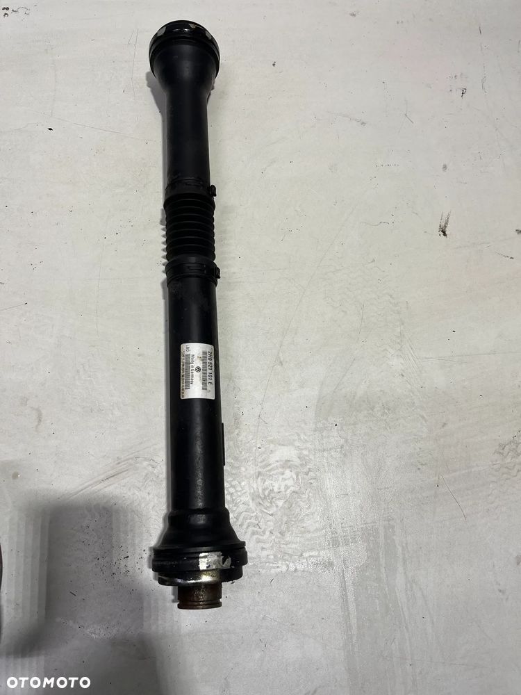 WAŁ NAPĘDOWY WAŁEK KRÓTKI PRZÓD PRZEDNI VW AMAROK I 2H 2.0 TDI 2H0521101E - 1