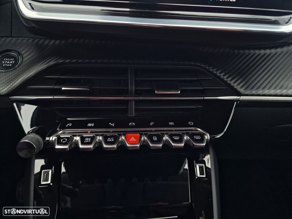 Peugeot 2008 1.2 PureTech Allure Pack - 31