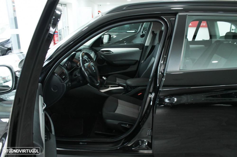 BMW X1 18 d sDrive - 11