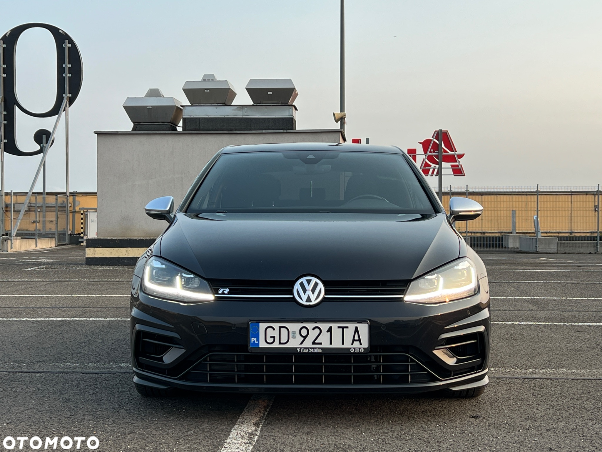 Volkswagen Golf VII 2.0 TSI BMT 4Mot R DSG - 8