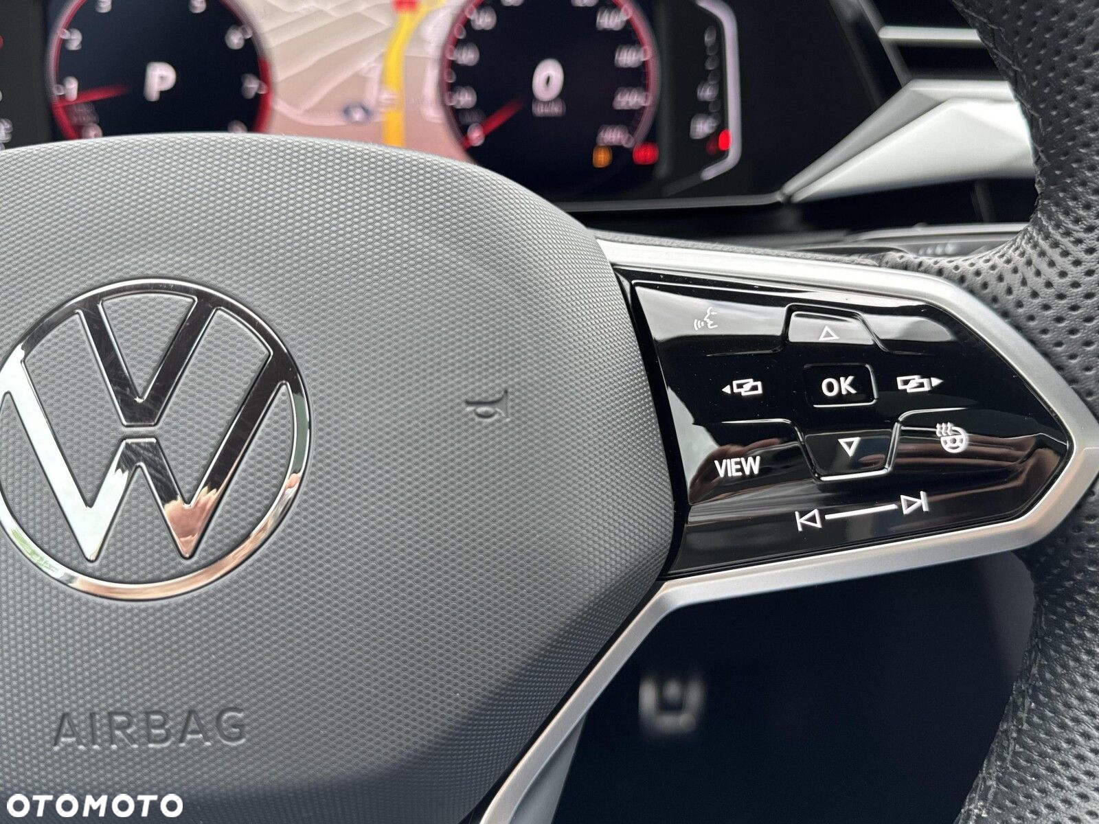 Volkswagen Arteon 2.0 TSI R-Line DSG - 19