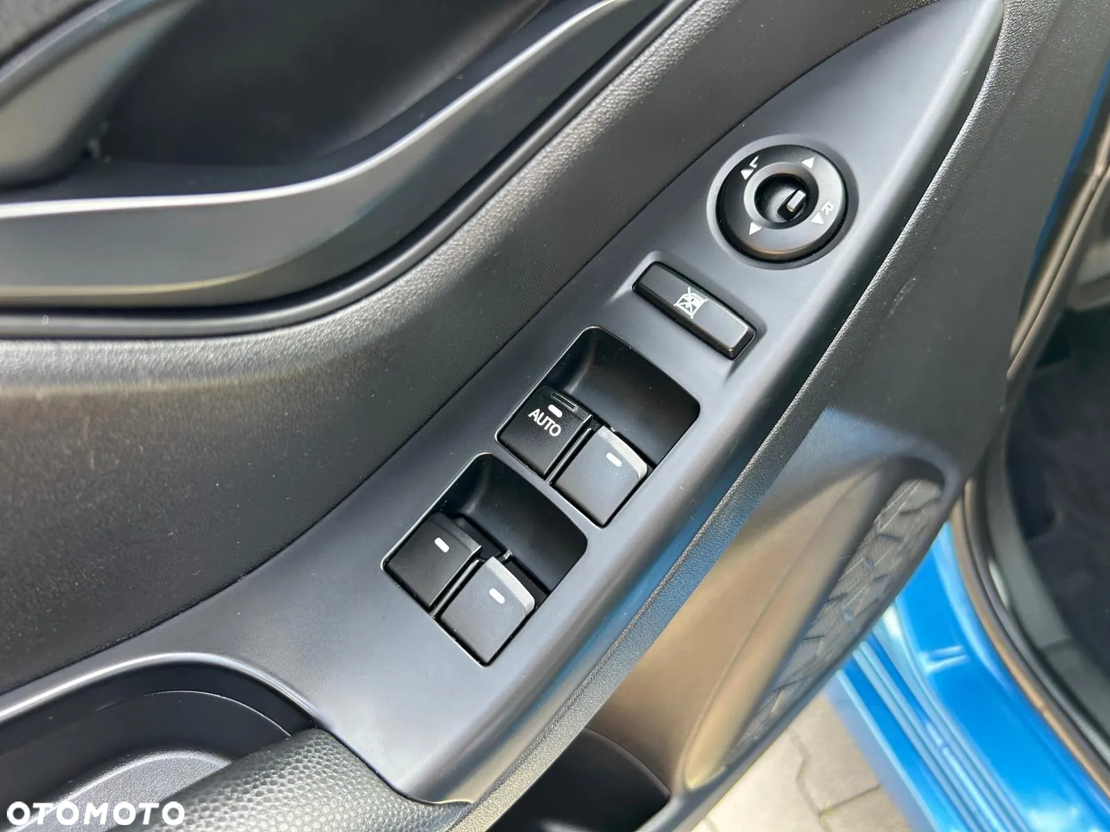 Hyundai ix20 1.4 Premium - 25
