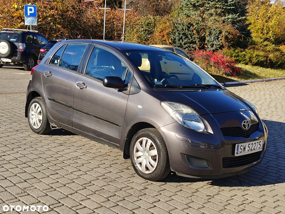 Toyota Yaris 1.0 Luna - 11
