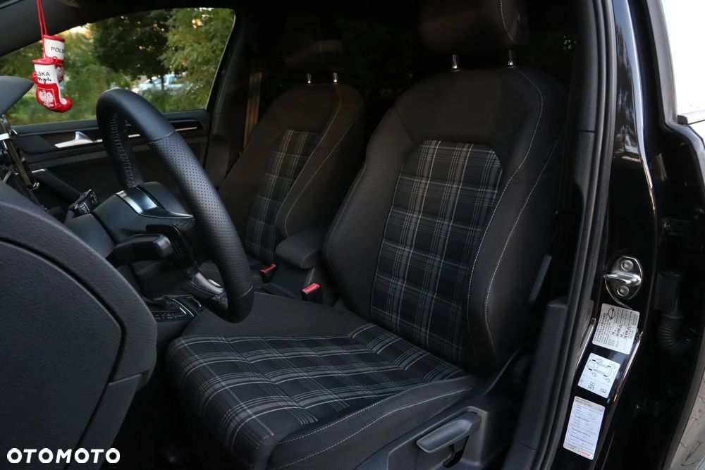 Volkswagen Golf 2.0 TDI BMT GTD DSG - 6