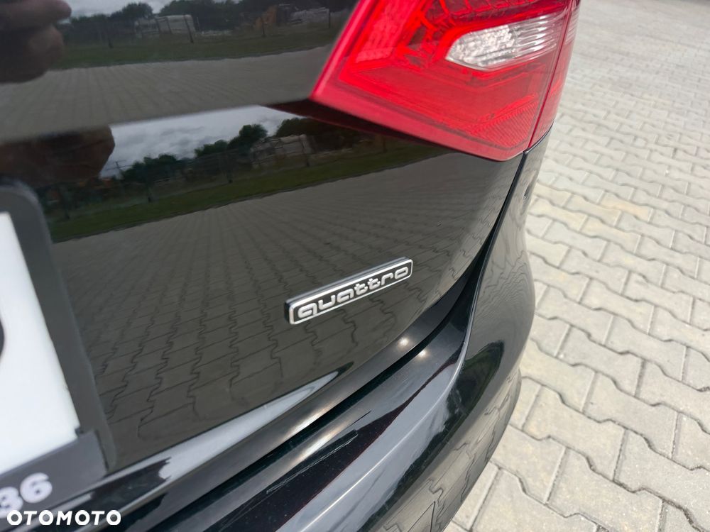 Audi A4 Avant 2.0 TDI DPF clean diesel quattro S line Sportpaket - 12