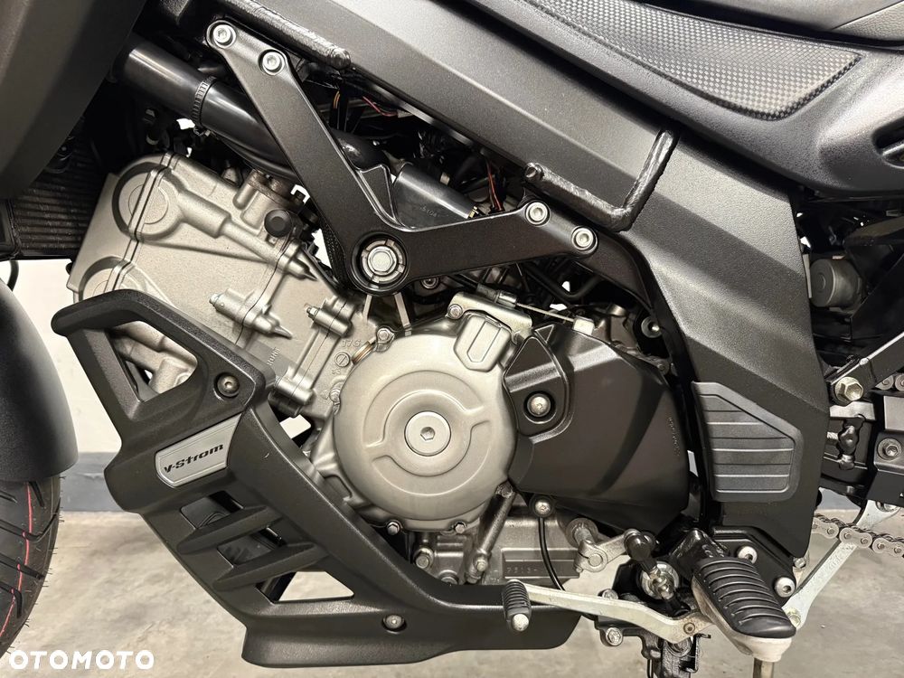 Suzuki V-STROM - 17