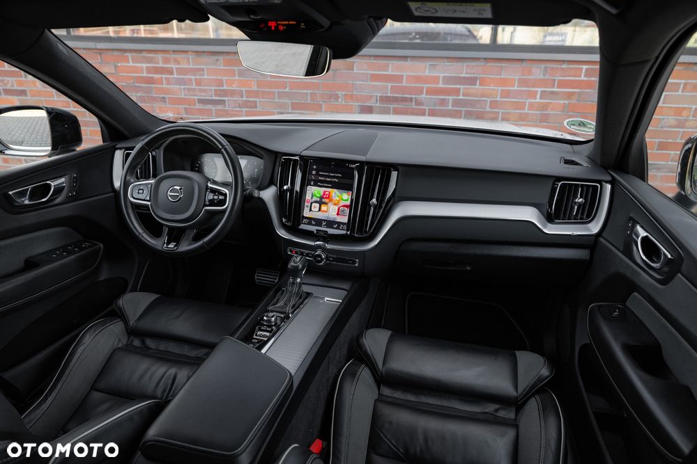 Volvo XC 60 D4 AWD Geartronic RDesign - 20
