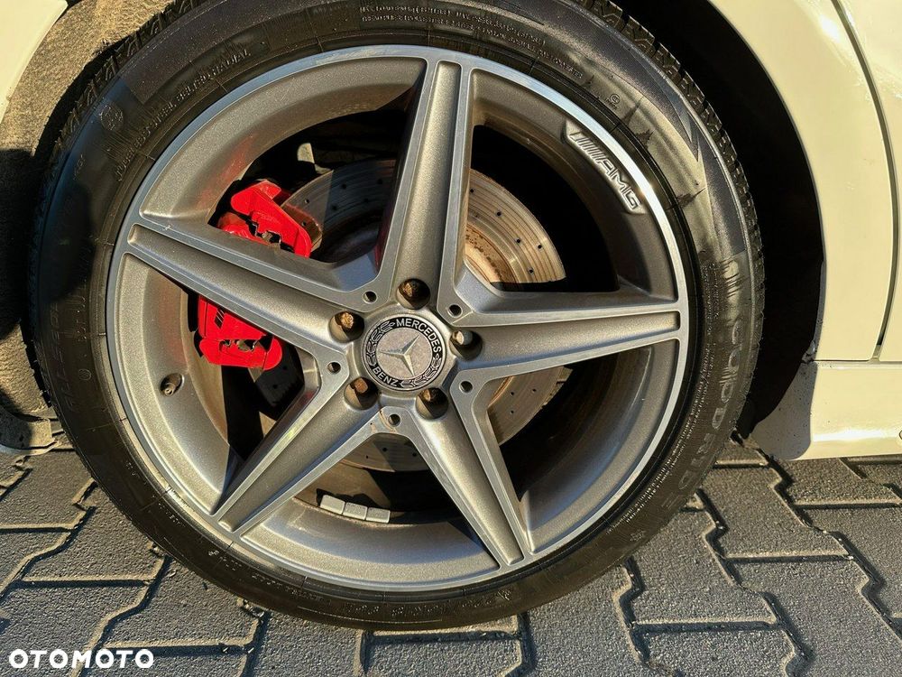 Mercedes-Benz CLA - 16