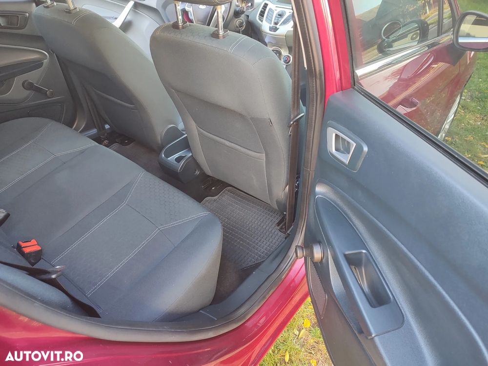 Ford Fiesta 1.25 Titanium - 10