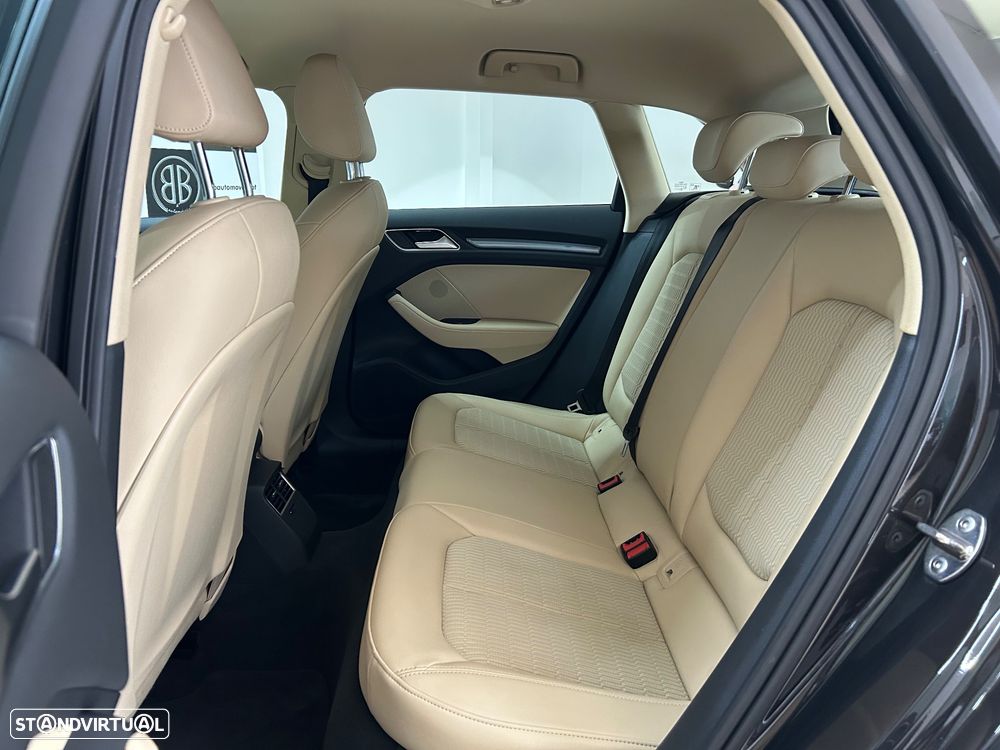 Audi A3 Sportback 1.4 TFSI cylinder on demand ultra S t Ambiente - 24
