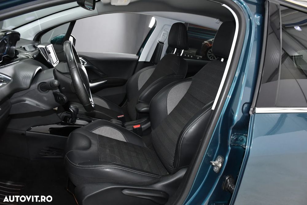 Peugeot 2008 PureTech 110 GPF Stop&Start EAT6 Crossway - 14