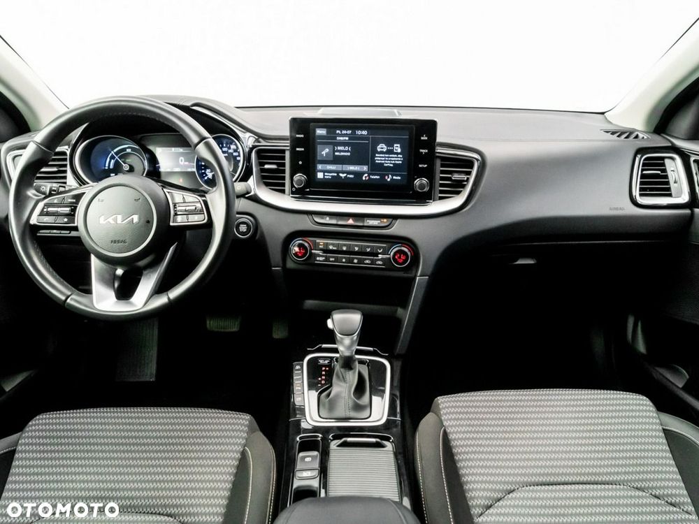 Kia Ceed 1.6 GDI PHEV L DCT - 22