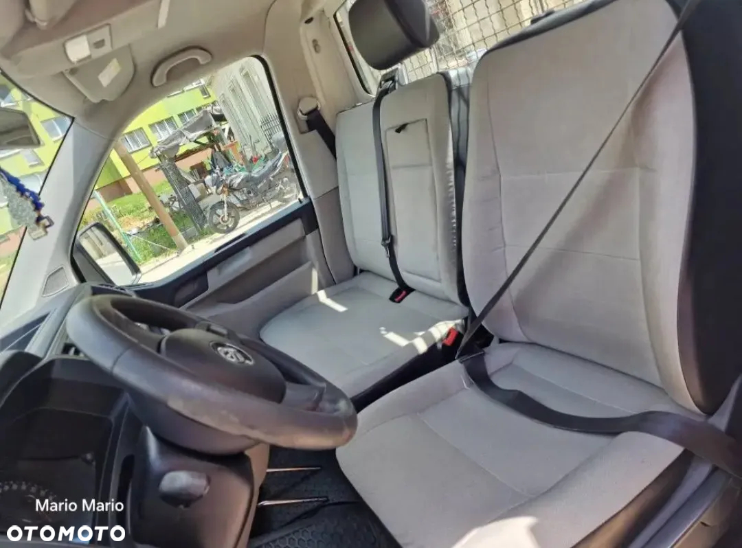 Volkswagen T6 2,0 TDI - 11