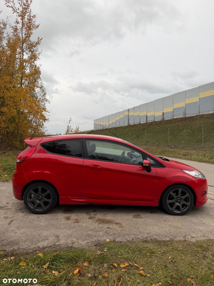 Ford Fiesta - 11