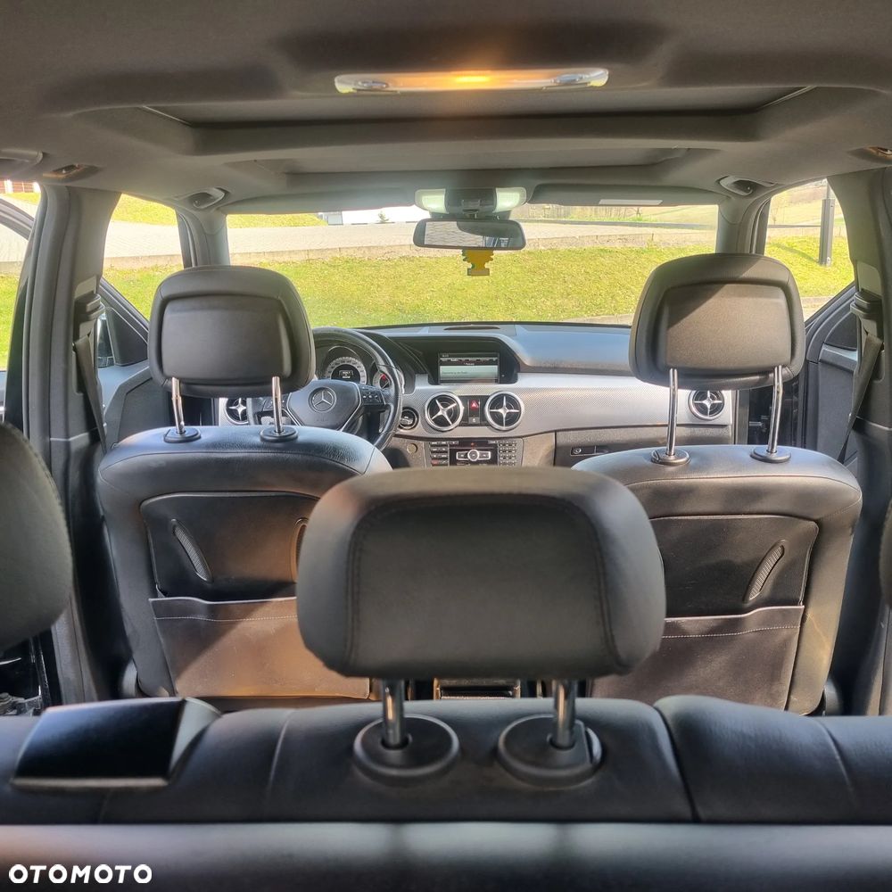 Mercedes-Benz GLK - 9
