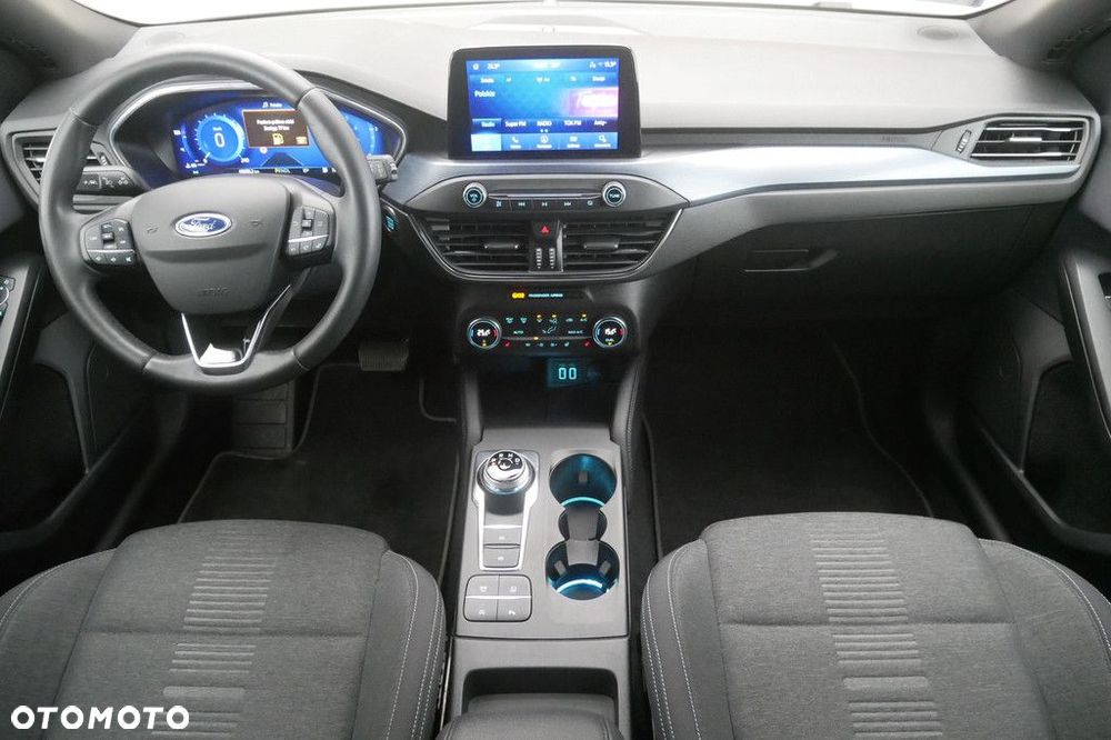 Ford Focus - 8