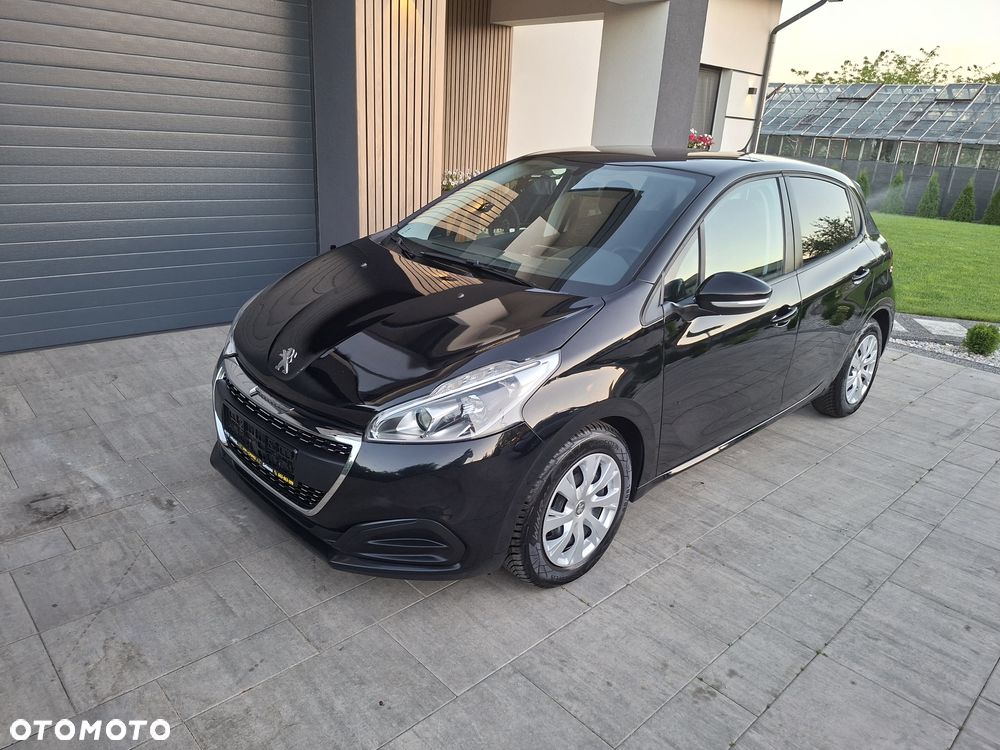 Peugeot 208 - 14