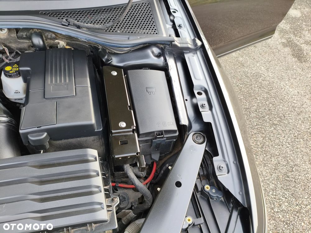 Volkswagen Passat 1.5 TSI EVO Business - 21